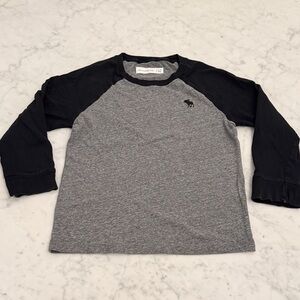 Abercrombie Kids Raglan Long Sleeve Shirt Gray Black Boys  5 6 Casual Tee 3/$25